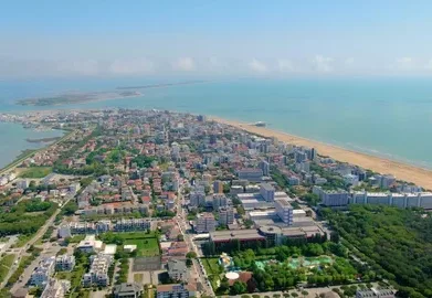 Litoralul din Mamaia Nord, văzut din dronă
